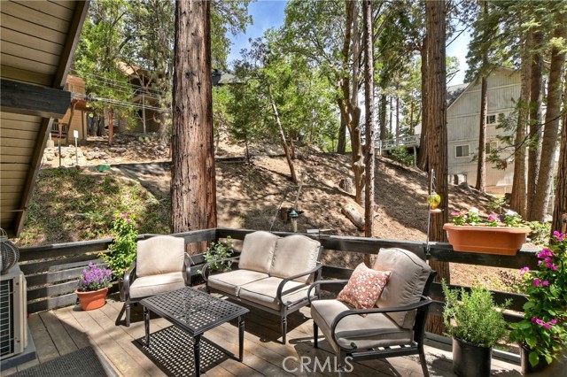 Detail Gallery Image 22 of 38 For 369 Emerald Way, Lake Arrowhead,  CA 92352 - 4 Beds | 2 Baths