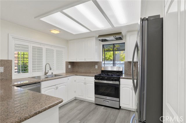 Detail Gallery Image 8 of 25 For 23561 Duryea Dr, Lake Forest,  CA 92630 - 5 Beds | 3 Baths