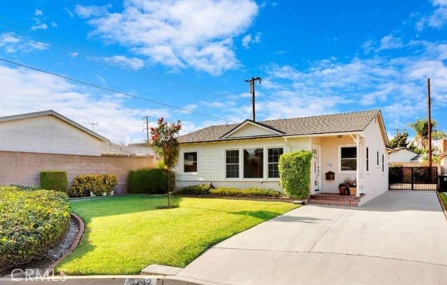 3242 Heglis Avenue, Rosemead CA: https://media.crmls.org/medias/65ee7638-2570-4aa9-b087-9a42fd4a3ac1.jpg