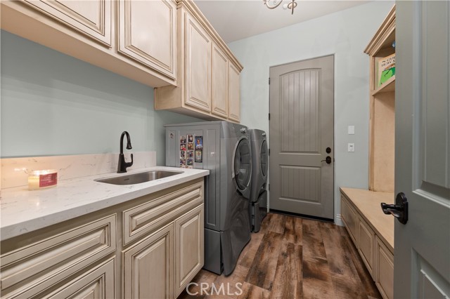 15521 Georges Letour Avenue, Bakersfield CA: https://media.crmls.org/medias/65ee968f-a2ba-444f-a288-5ff8145a2d49.jpg