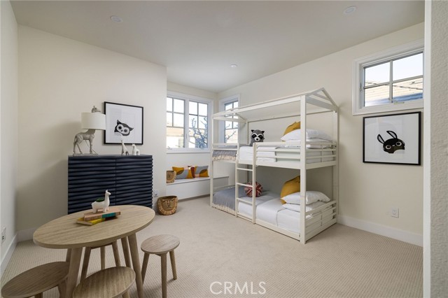 Detail Gallery Image 28 of 38 For 30 Long Bay, Newport Beach,  CA 92660 - 4 Beds | 3/1 Baths