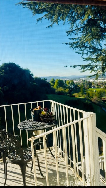 Detail Gallery Image 7 of 8 For 1833 Walnut Leaf Dr., Walnut,  CA 91789 - 4 Beds | 4 Baths