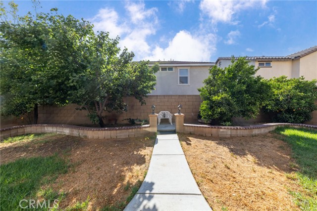 5534 Hartness Court, Fontana CA: https://media.crmls.org/medias/65f15678-4f10-48b0-9c18-425eaee85a1c.jpg