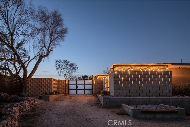 Detail Gallery Image 1 of 1 For 61833 Desert Air Rd, Joshua Tree,  CA 92252 - 3 Beds | 2/1 Baths
