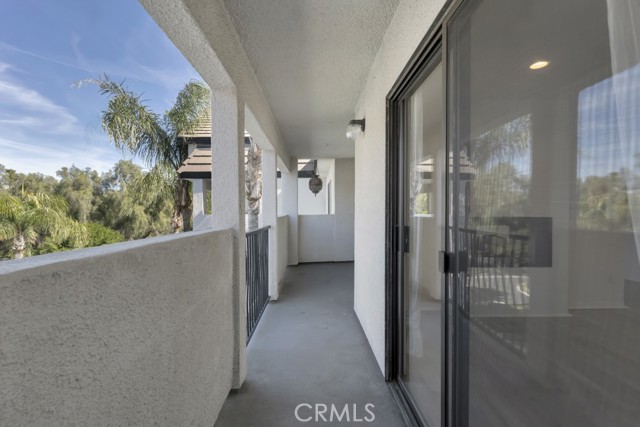 Image 25 of 39 For 17735 Kinzie Street 304