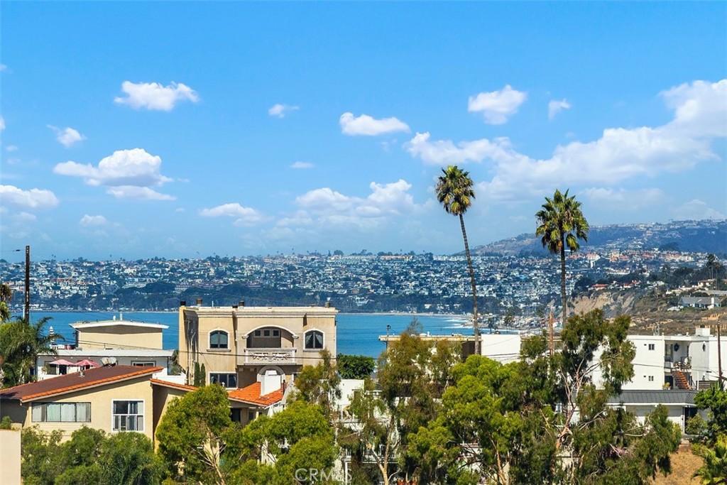 MLS #OC25198986 image #13