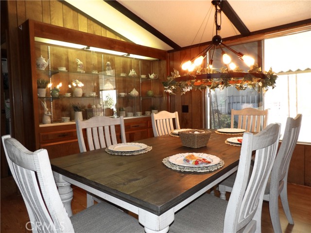 27701 Murrieta Road, Menifee CA: https://media.crmls.org/medias/65f2a768-64b9-4f76-9092-ff424b5e379d.jpg