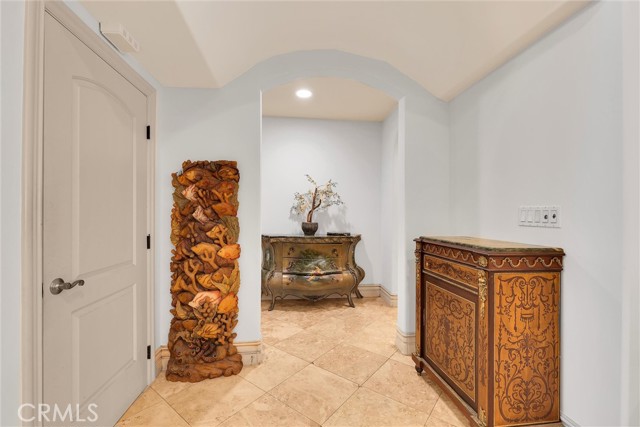 22349 Dolorosa Street, Woodland Hills CA: https://media.crmls.org/medias/65f2bfc4-4877-4d1f-8795-48d13f50020a.jpg