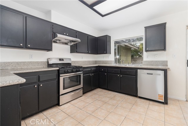 Detail Gallery Image 16 of 30 For 14995 Manzanita, Fontana,  CA 92335 - 3 Beds | 2 Baths