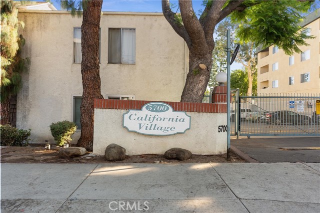 Detail Gallery Image 3 of 19 For 5700 Etiwanda Ave #168,  Tarzana,  CA 91356 - 2 Beds | 1 Baths