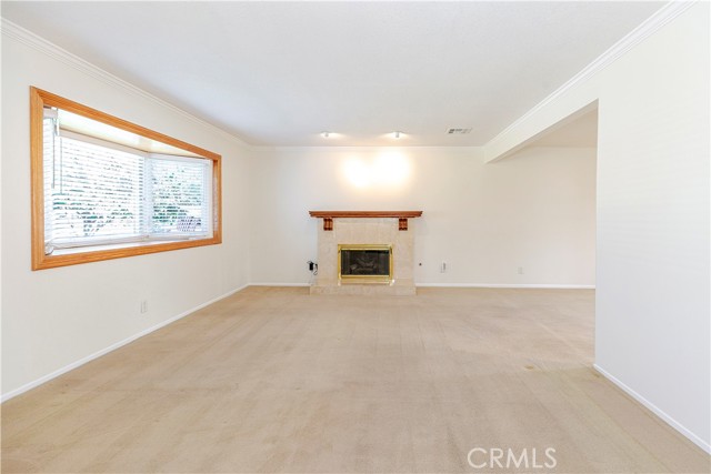 7323 Kentland Avenue, West Hills CA: https://media.crmls.org/medias/65f58af2-e9f2-41bf-ae86-a99ac11cfb30.jpg