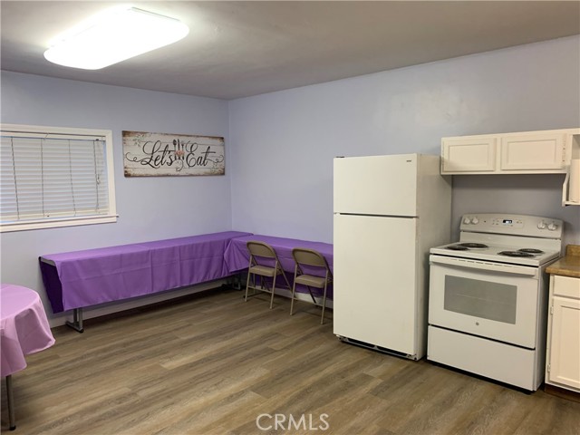 https://media.crmls.org/medias/65f5c8c2-074c-4307-8227-63b9bd14ba60.jpg
