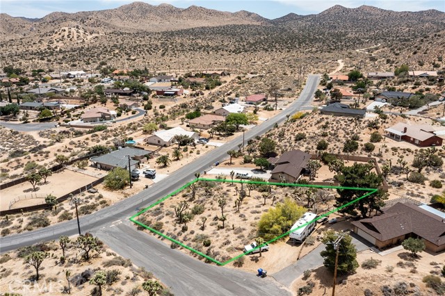 8385 Elk Court, Yucca Valley CA: https://media.crmls.org/medias/65f618ae-a3de-4934-9e6f-d7af71ce568b.jpg