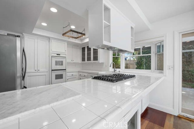 9572 Indian Wells Circle, Huntington Beach CA: https://media.crmls.org/medias/65f68922-99f0-440b-8a57-3482fc121764.jpg