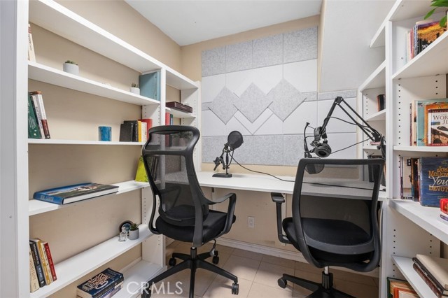 25165 Charlinda Drive, Mission Viejo CA: https://media.crmls.org/medias/65f8ae0c-2ac3-48b8-abd7-f009c41533d4.jpg