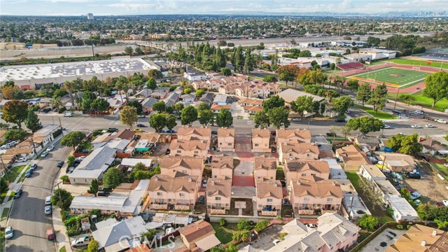 Detail Gallery Image 36 of 39 For 15928 Hunsaker #7,  Paramount,  CA 90723 - 3 Beds | 3 Baths