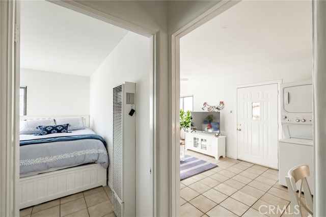 Detail Gallery Image 15 of 41 For 445 Longfellow Ave, Hermosa Beach,  CA 90254 - 4 Beds | 3 Baths