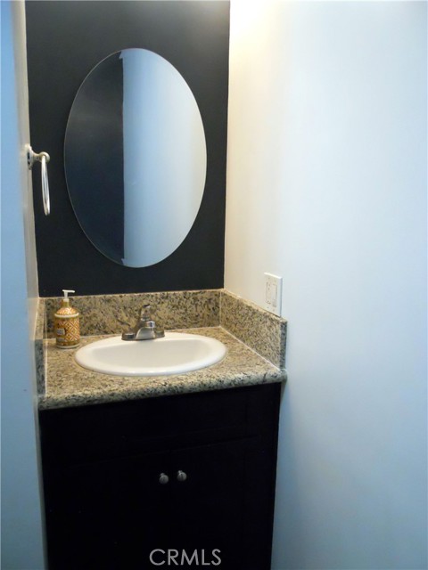 Detail Gallery Image 12 of 31 For 934 E 6th St, Pomona,  CA 91766 - 2 Beds | 2 Baths