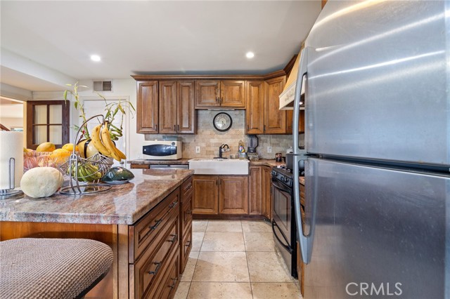 23900 Darbun Drive, Newhall CA: https://media.crmls.org/medias/65f9919c-6e6e-44a4-b222-e288683424ea.jpg