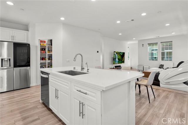 6902 Sagebrush Circle, Buena Park CA: https://media.crmls.org/medias/65f9983e-abbb-41ac-ad88-71c72ece2dce.jpg