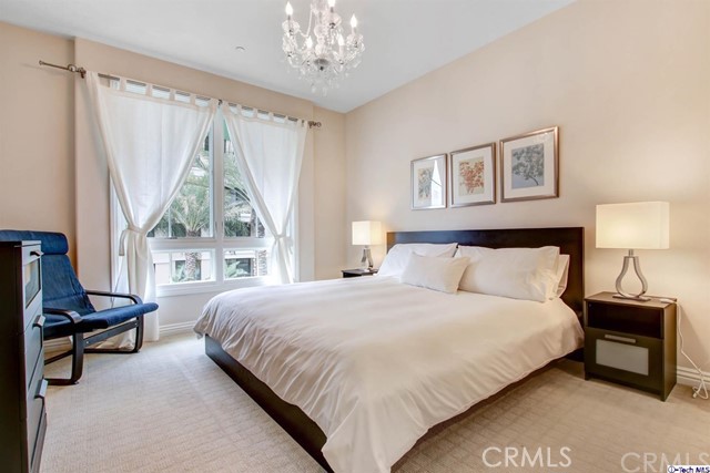 Detail Gallery Image 11 of 15 For 423 Caruso Ave, Glendale,  CA 91210 - 2 Beds | 2/1 Baths