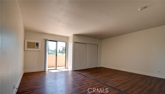 Detail Gallery Image 9 of 11 For 709 E Chestnut Ave, Santa Ana,  CA 92701 - – Beds | – Baths
