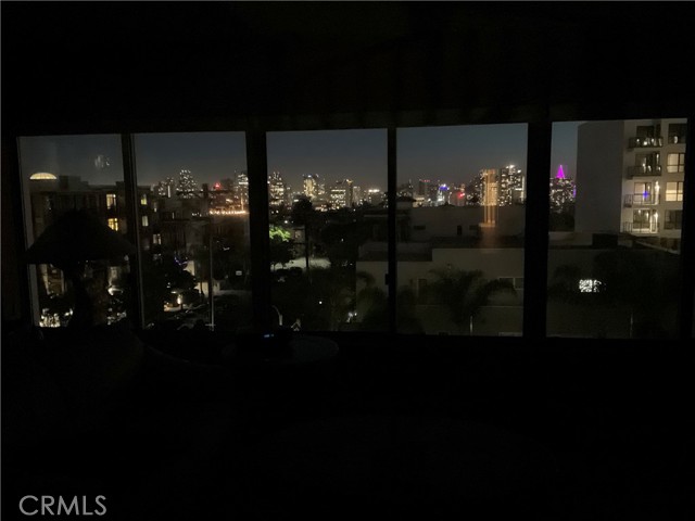 2620 2nd Avenue, San Diego CA: https://media.crmls.org/medias/65fb2543-bf18-4006-a0e1-e1b186fa12ff.jpg
