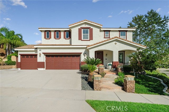 5073 Snowberry Dr, Fontana, CA 92336