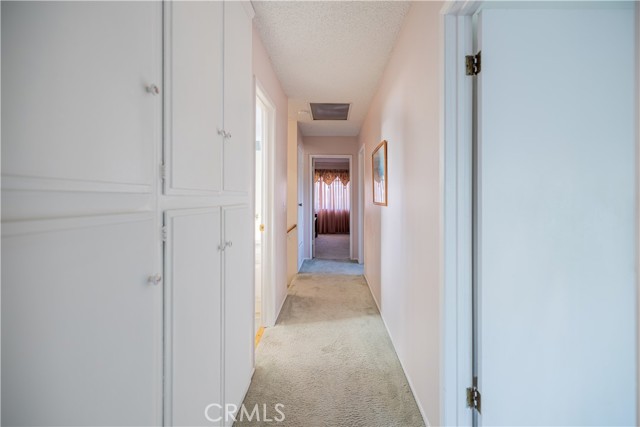 4296 Avenida Amelgado, Thousand Oaks CA: https://media.crmls.org/medias/65fbabf5-3be8-4bd2-919e-7e9d13b162d2.jpg
