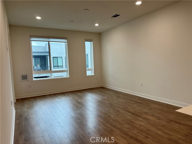 2524 Nolita, Irvine CA: https://media.crmls.org/medias/65fbb436-ede8-4180-bd0a-1df2d37cb4d6.jpg
