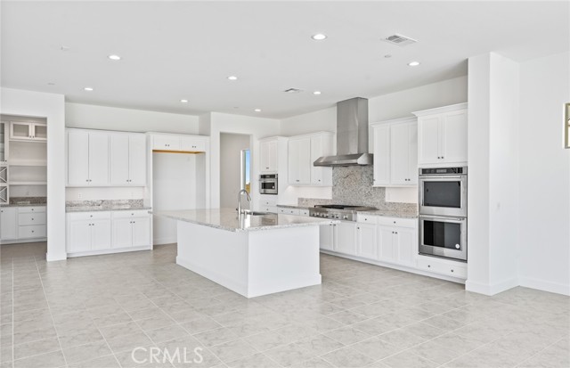 17602 Col Ranch Drive, Riverside CA: https://media.crmls.org/medias/65fc1522-4643-4e40-b7e7-d441810d5192.jpg