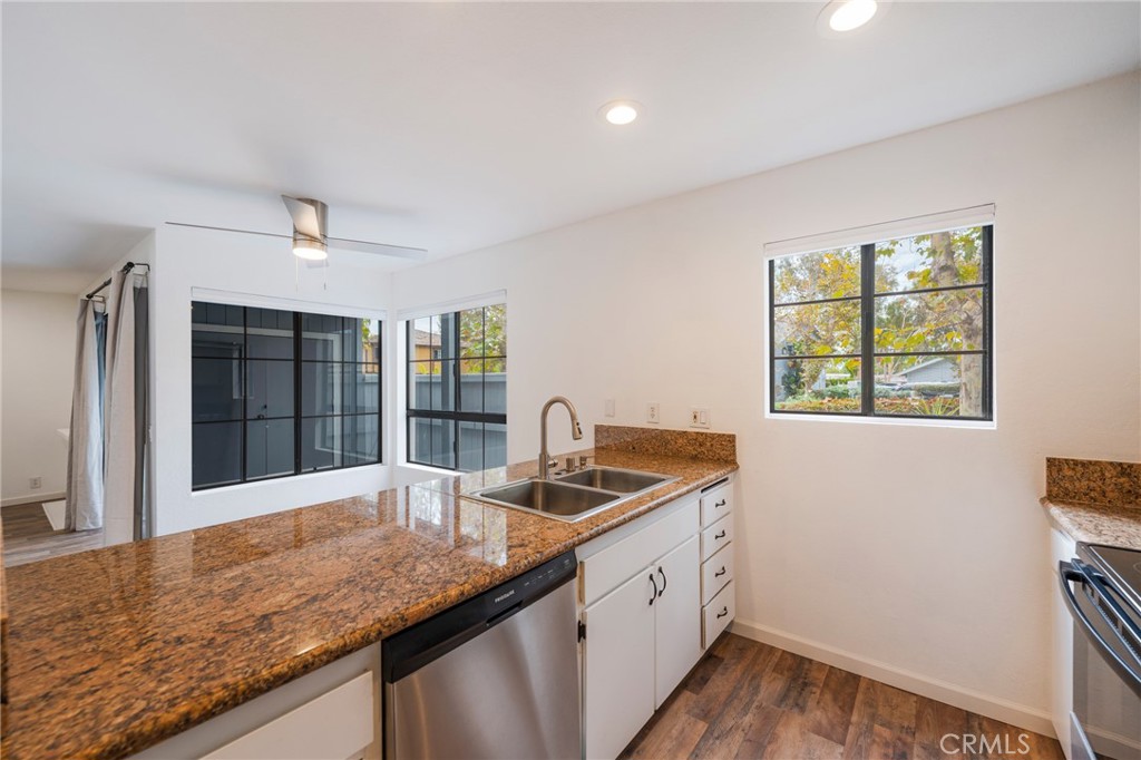 MLS #OC25239803 image #19