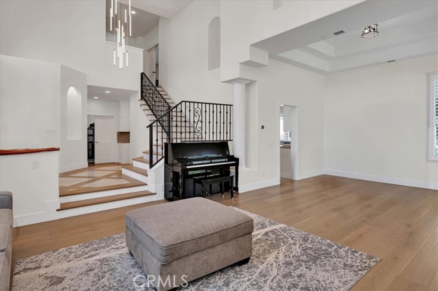 712 S Lost Canyon Road, Anaheim Hills CA: https://media.crmls.org/medias/65fce16f-826a-4c24-b9a2-274f9c62266c.jpg