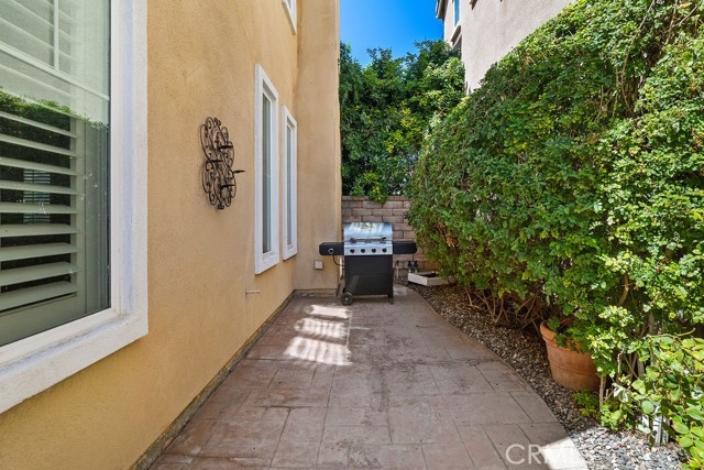 24136 Willowbrooke Court, Valencia CA: https://media.crmls.org/medias/65fcea34-908c-4582-8fc7-1c748cc84c0a.jpg