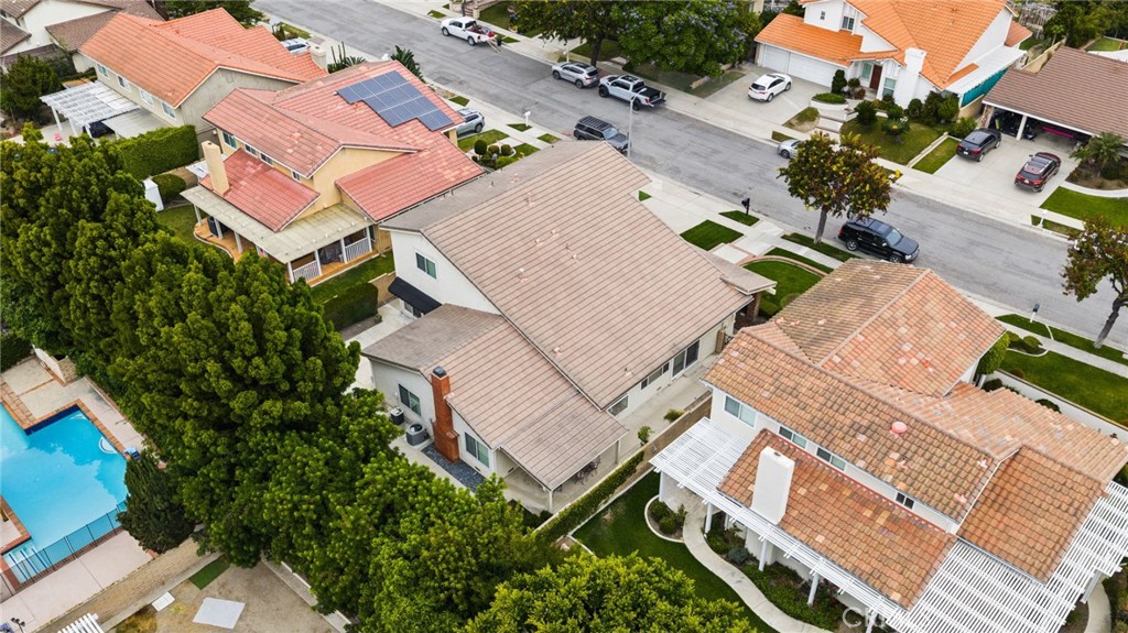 https://media.crmls.org/medias/65fdb9f4-b50d-4578-b84b-199481c19bd4.jpg?preset=X-Large