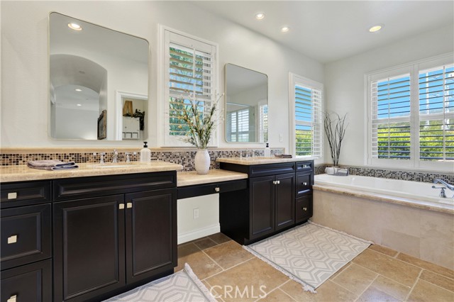 Image 34 of 60 For 29321 Via Zamora