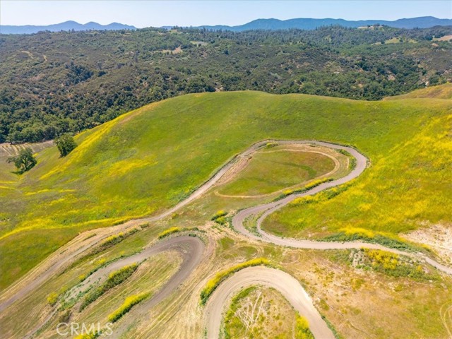 74650 Interlake Road, Bradley CA: https://media.crmls.org/medias/65ff59e2-858a-4642-ac82-922ab1a702f4.jpg