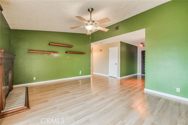 Detail Gallery Image 9 of 46 For 562 Sunset, Merced,  CA 95340 - 4 Beds | 2 Baths