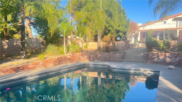 Detail Gallery Image 10 of 10 For 4008 Crown Ranch Rd, Corona,  CA 92881 - 4 Beds | 3/1 Baths