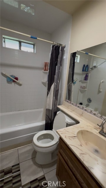 Detail Gallery Image 10 of 17 For 11919 Deana #B,  El Monte,  CA 91732 - 2 Beds | 2 Baths