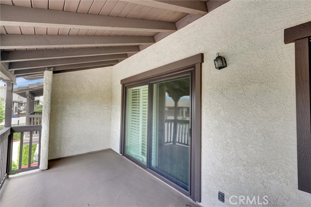 1180 Strawberry Lane, Glendora CA: https://media.crmls.org/medias/66018488-a876-440b-811a-f2571e62be3b.jpg