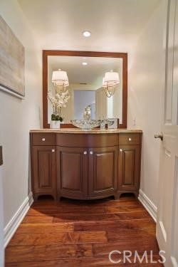 24066 Regents Park Circle, Valencia CA: https://media.crmls.org/medias/66021b42-477b-4e2c-ad16-5f76bc31fbc1.jpg