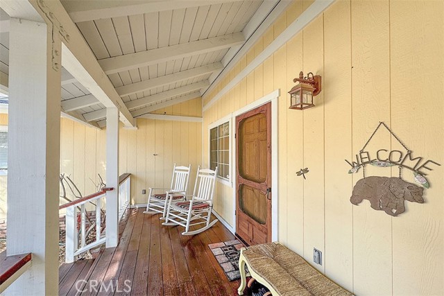 Detail Gallery Image 8 of 61 For 715 E Mountain View Bld, Big Bear City,  CA 92314 - 4 Beds | 3 Baths