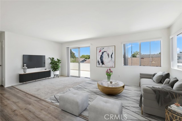 Detail Gallery Image 4 of 23 For 375 Woodland Pl #C,  Costa Mesa,  CA 92627 - 2 Beds | 1 Baths