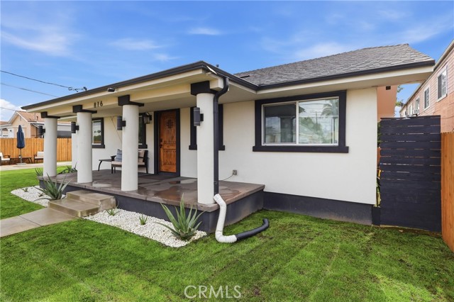 Detail Gallery Image 2 of 40 For 816 W 120th St, Los Angeles,  CA 90044 - 3 Beds | 1 Baths