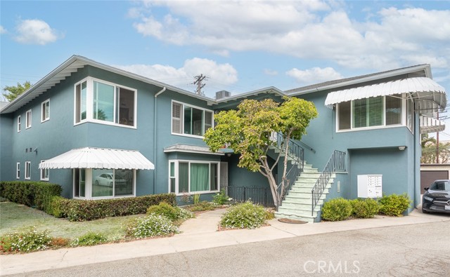 Detail Gallery Image 1 of 1 For 26 Loma Ave #7,  Long Beach,  CA 90803 - 3 Beds | 2 Baths