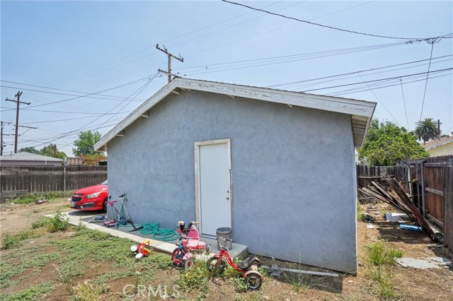 139 N Palm Avenue, Rialto CA: https://media.crmls.org/medias/6605553f-06fa-47e8-9323-0be77a8920bc.jpg