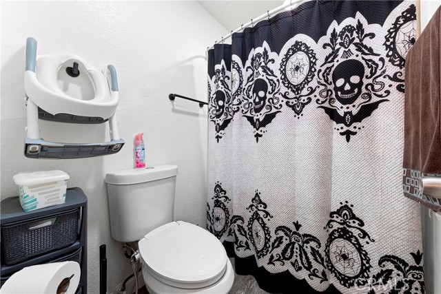 Detail Gallery Image 13 of 39 For 36904 95th, Littlerock,  CA 93543 - 4 Beds | 2 Baths