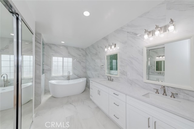 1841 Skyline Way, Fullerton CA: https://media.crmls.org/medias/66057cf5-9035-4f91-92dd-165c5b143148.jpg