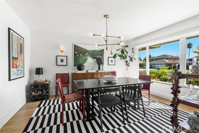 Detail Gallery Image 9 of 29 For 17601 Sherbrook Dr, Tustin,  CA 92780 - 3 Beds | 2/1 Baths